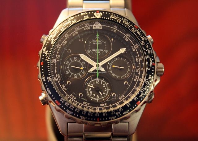 watch1.jpg