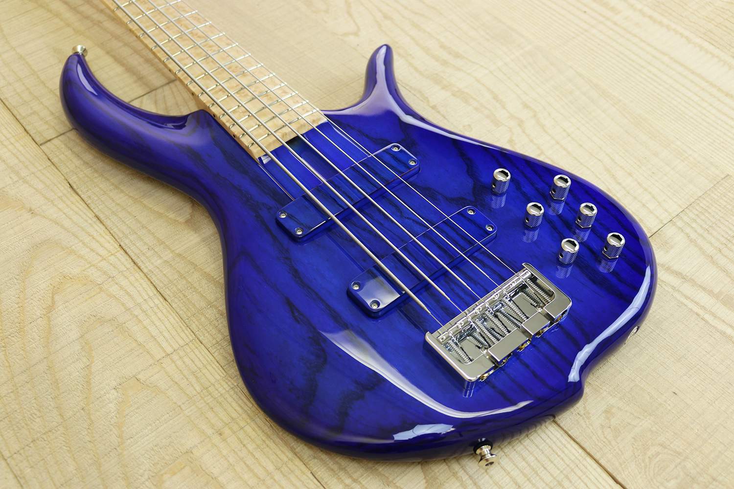 Wayne Blue BN5 Body.jpg