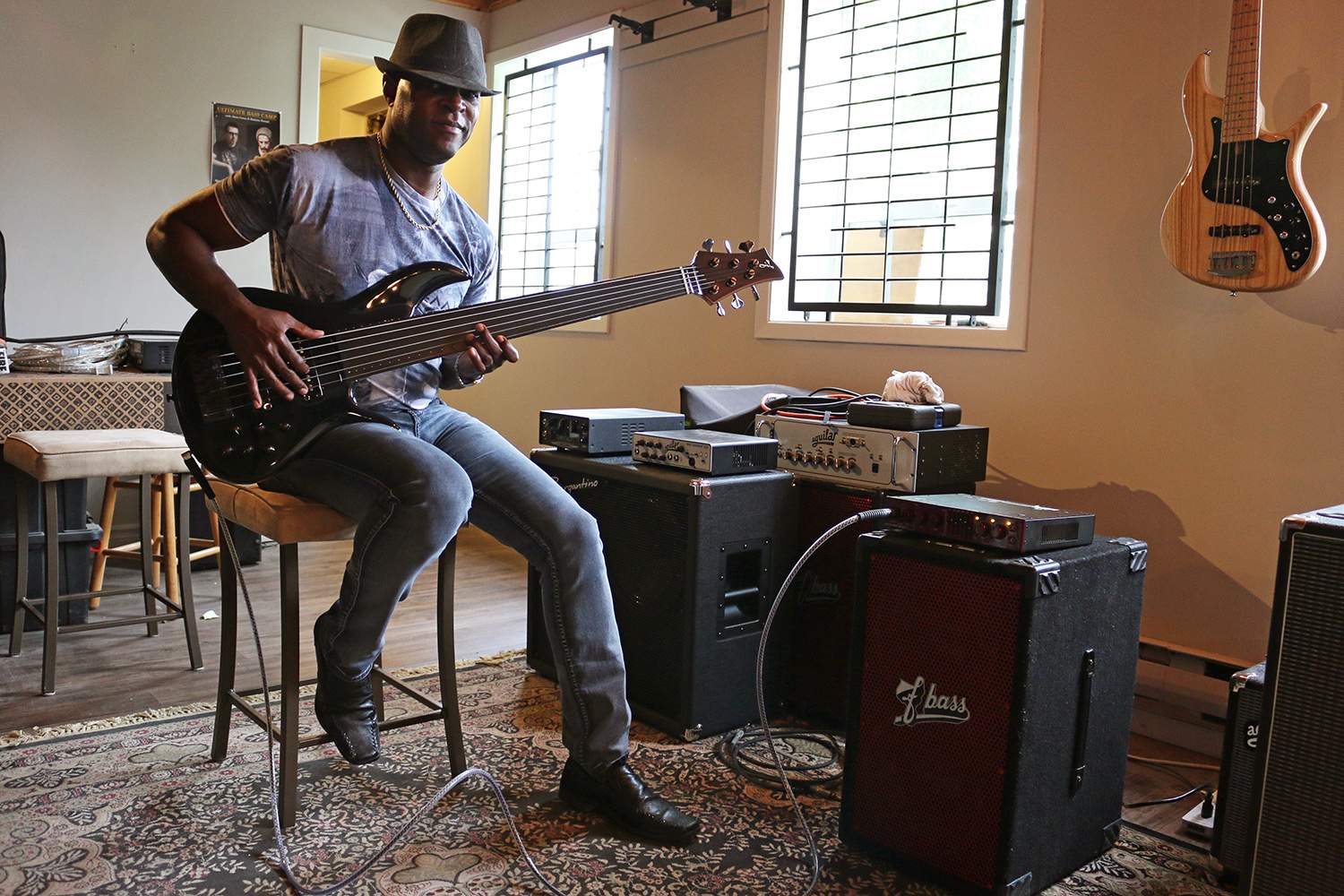 Wayne Fretless and Cab.jpg