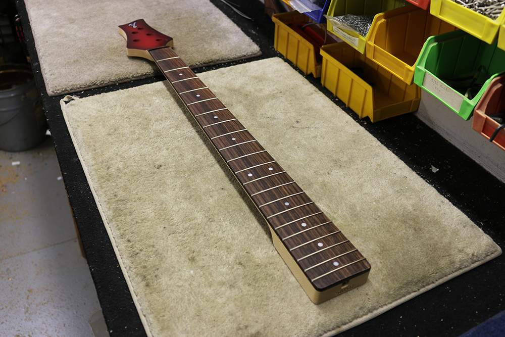 Wayne VF Neck a.jpg