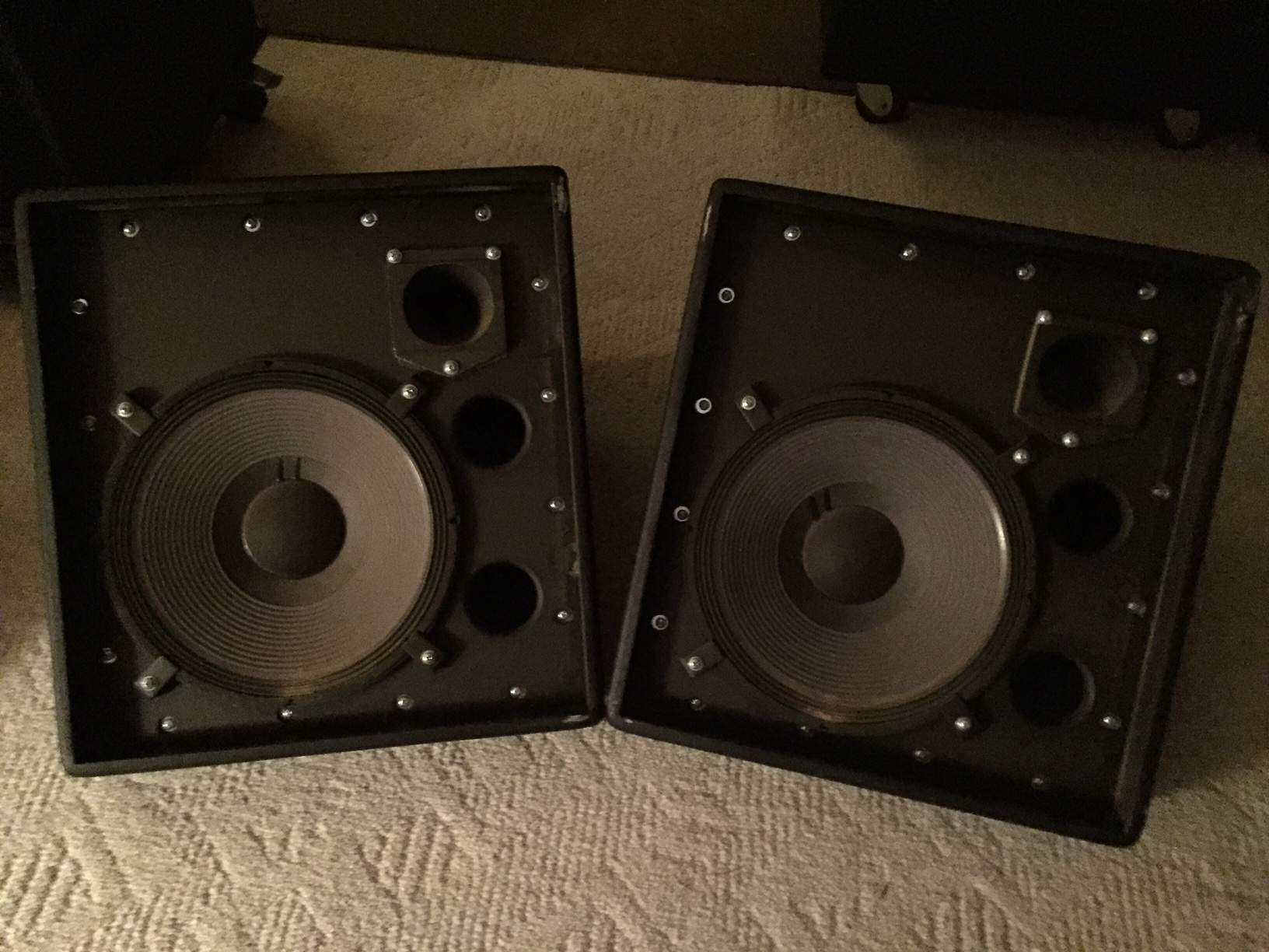 Wedges grilles off.JPG