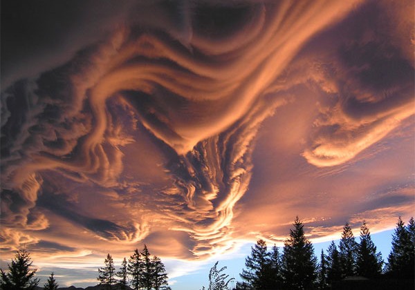 weird_cloud.jpg