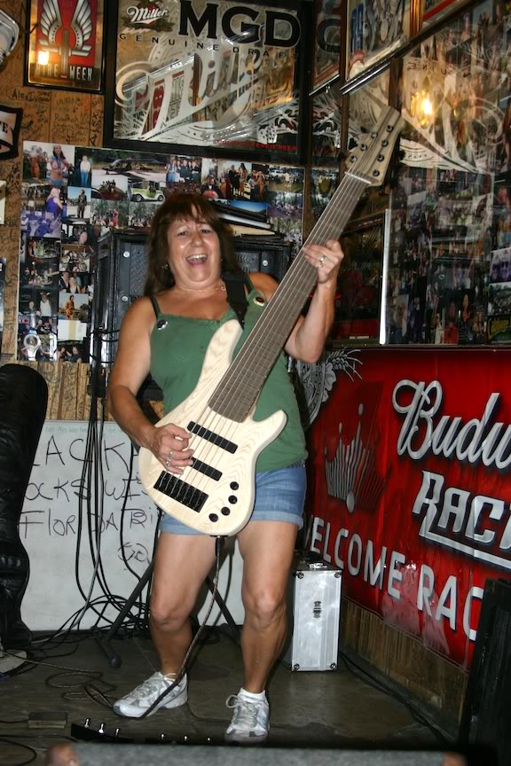 Wendyrockingthe7.jpg