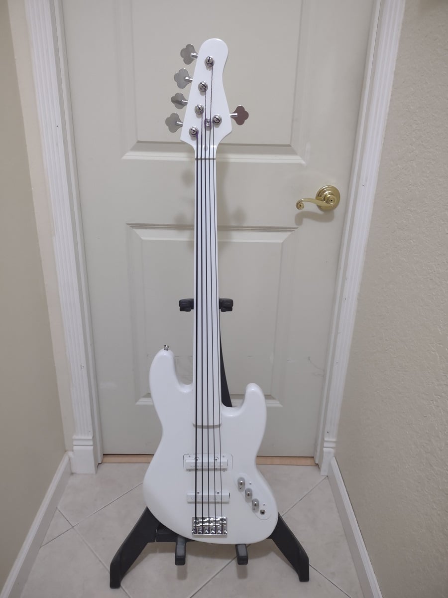 white bass.jpg