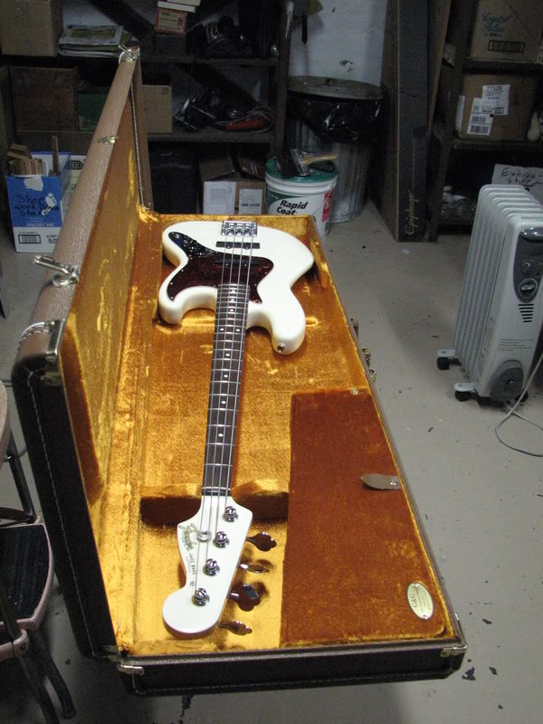 whiteJ003.jpg