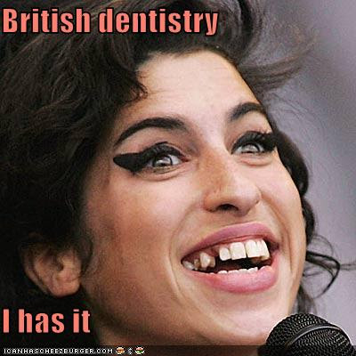 winehouse+teeth+fail.jpg