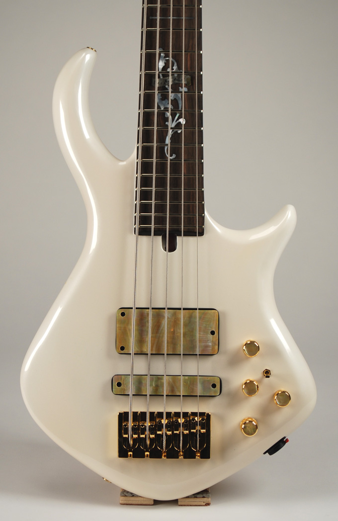 wr_04824_body1.jpg