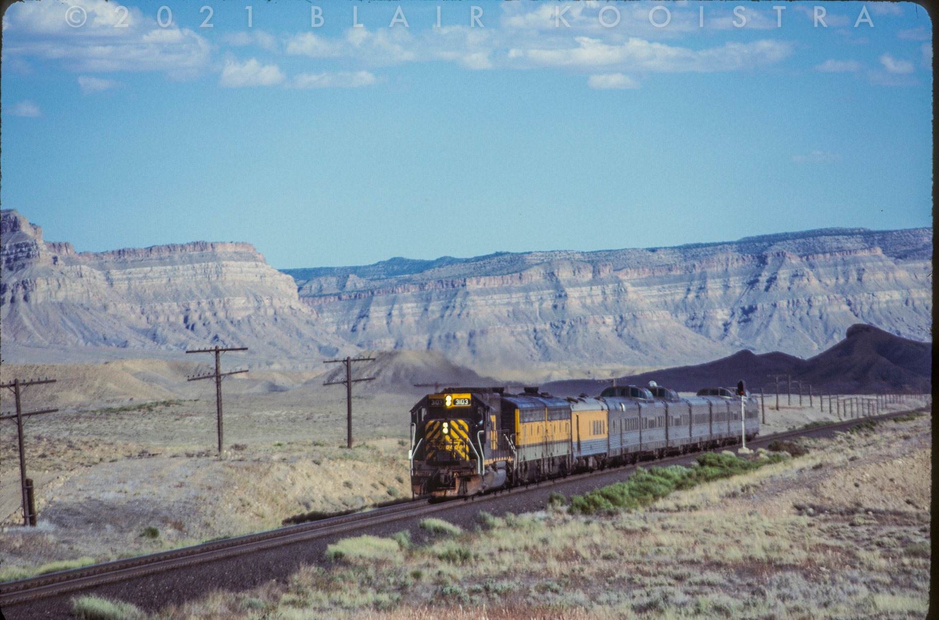 x1AnQ76.jpg