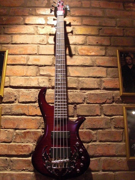 x_70ab6223.jpg