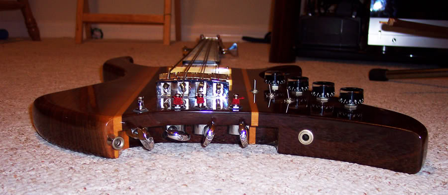 xl8-b.jpg