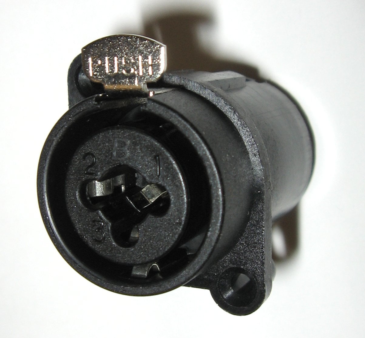 XLR-phone_jack_combo_connector.jpg