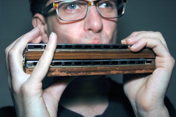 yah_showus-harmonica-magnum.jpg