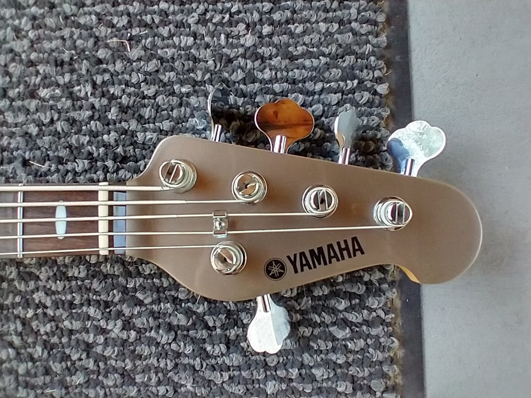 Yamaha-BB615-Outside-3.jpg