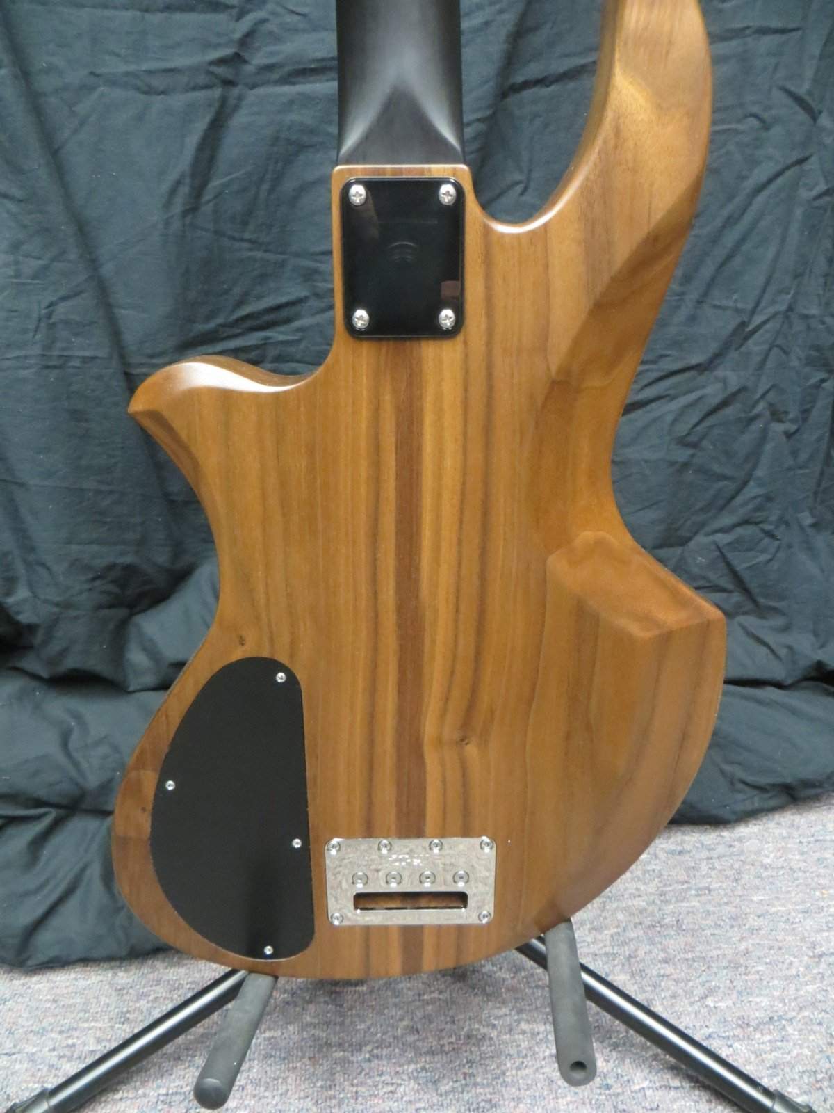 Z Bass.02.jpg