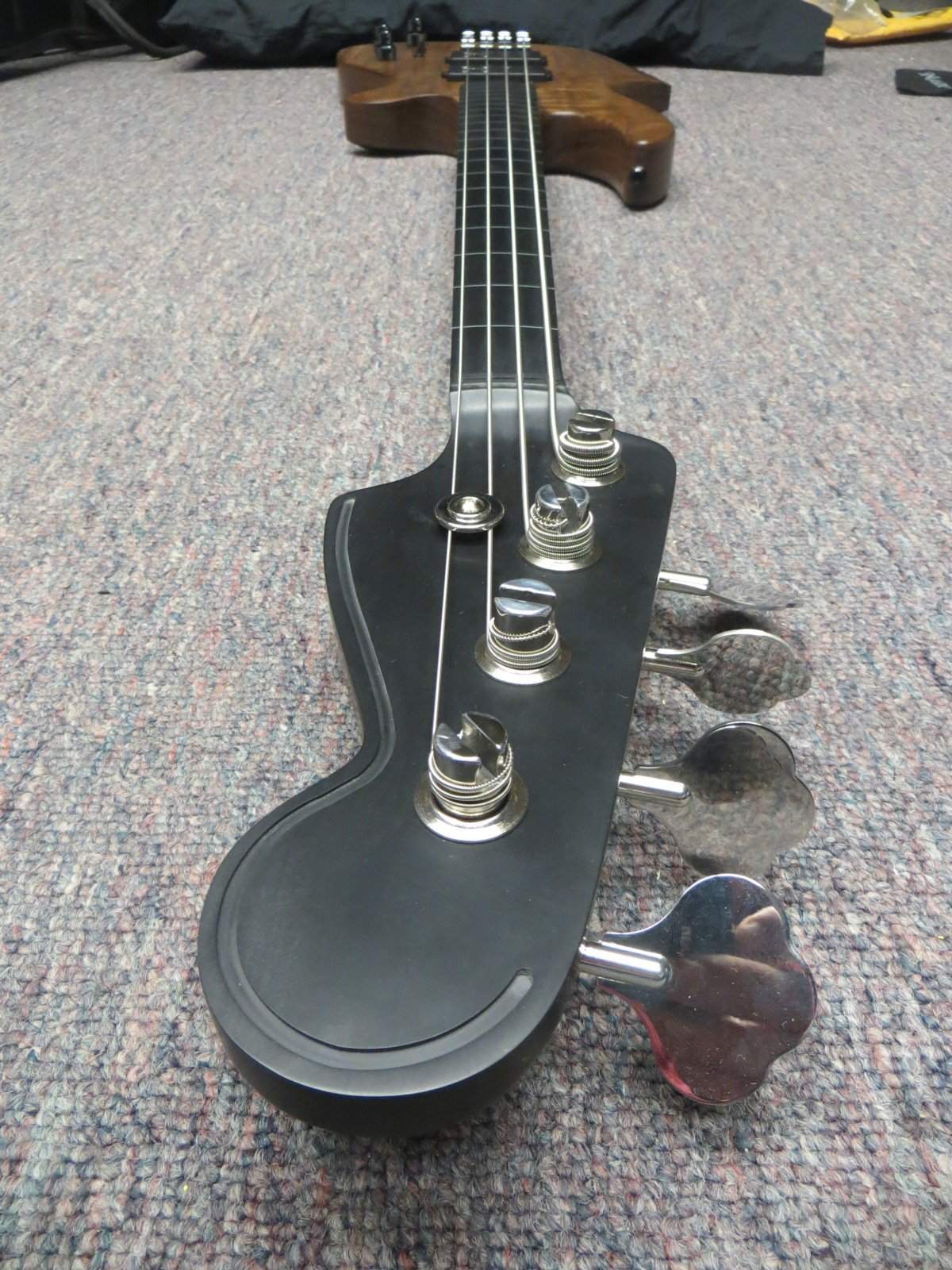 Z Bass.06.jpg