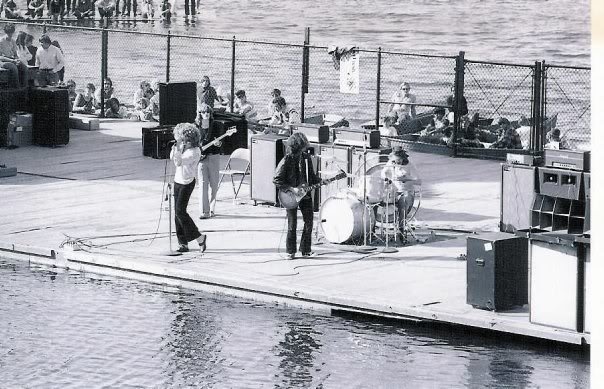 zeppelin-greenlake.jpg