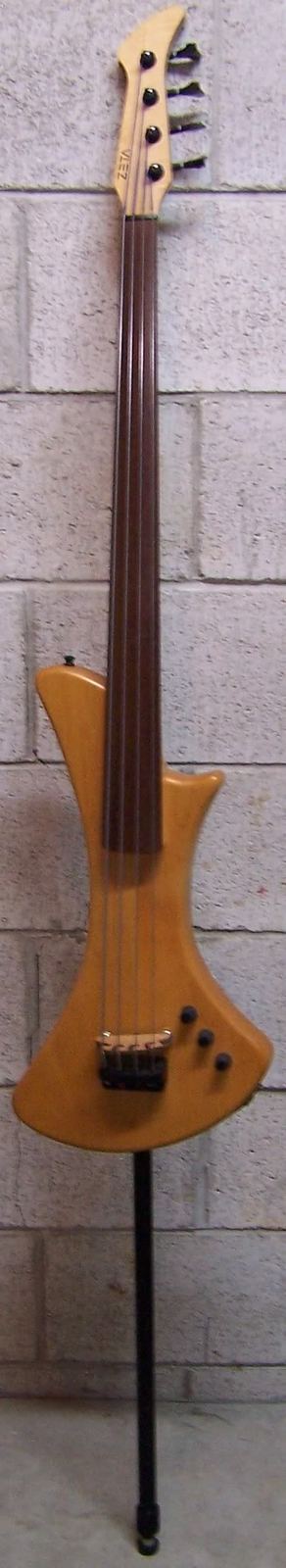 ZetaCross-over4StringFretless.jpg