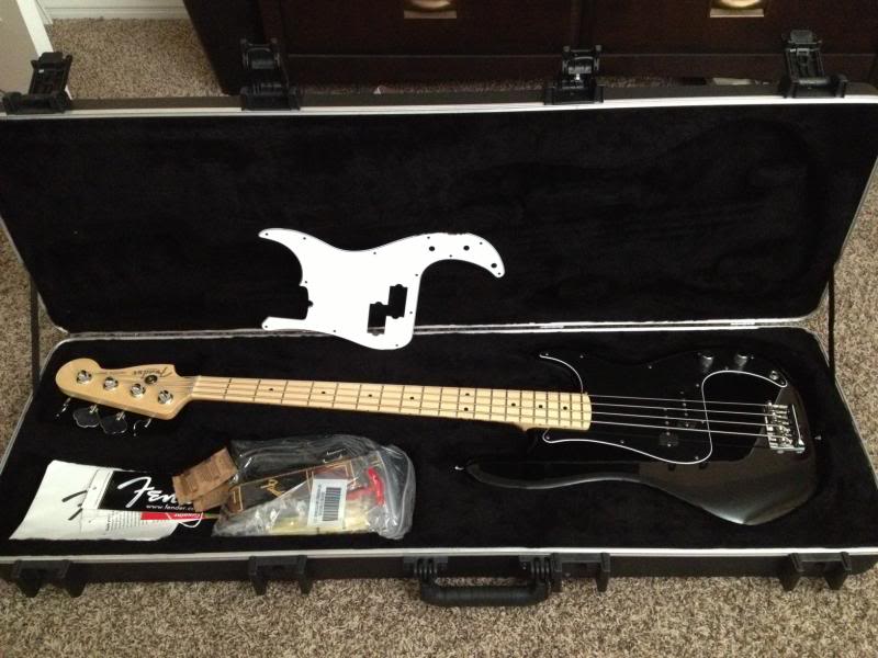 FenderPbass_zps7422afb2.jpg