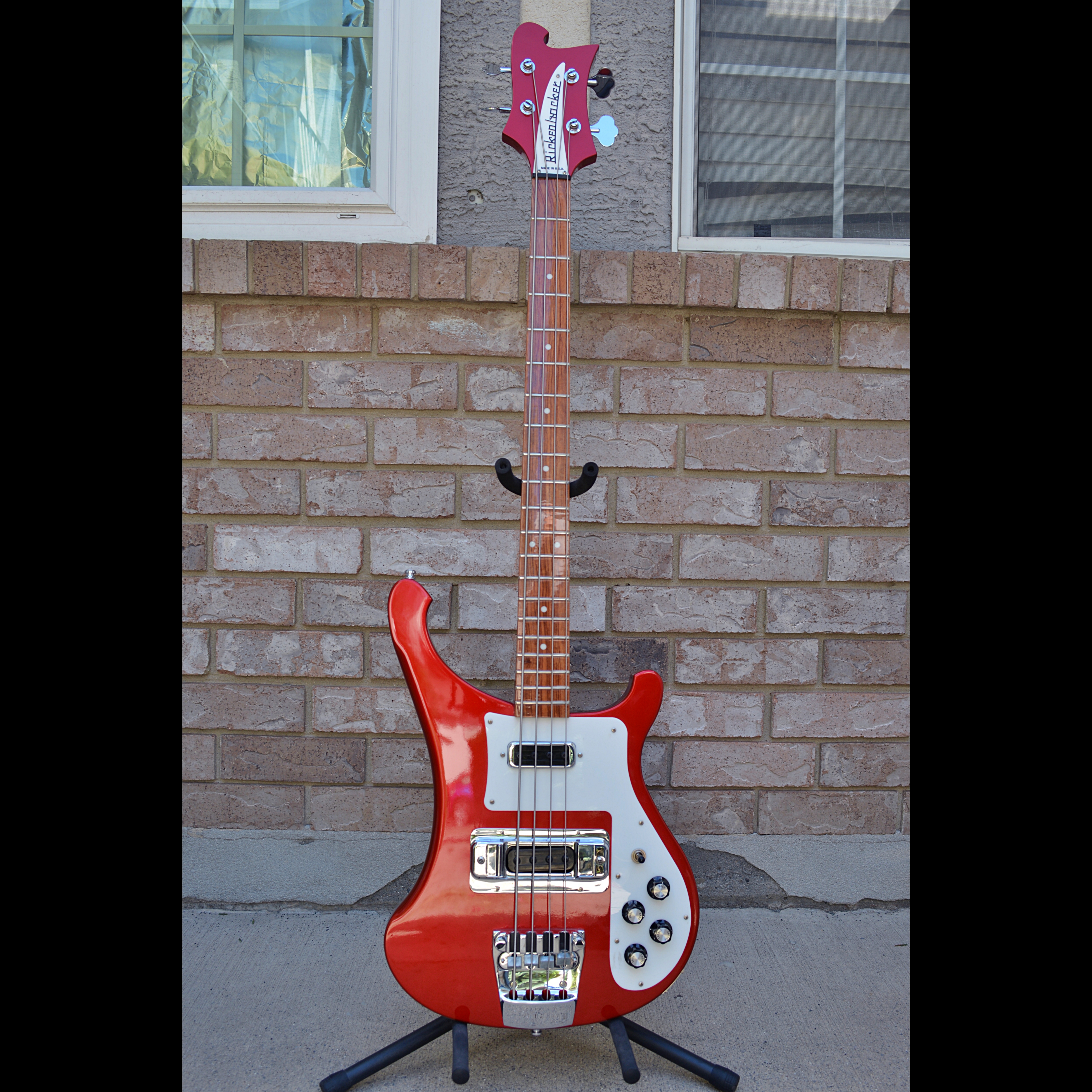2015 Rickenbacker 4003S Ruby Red III.jpg