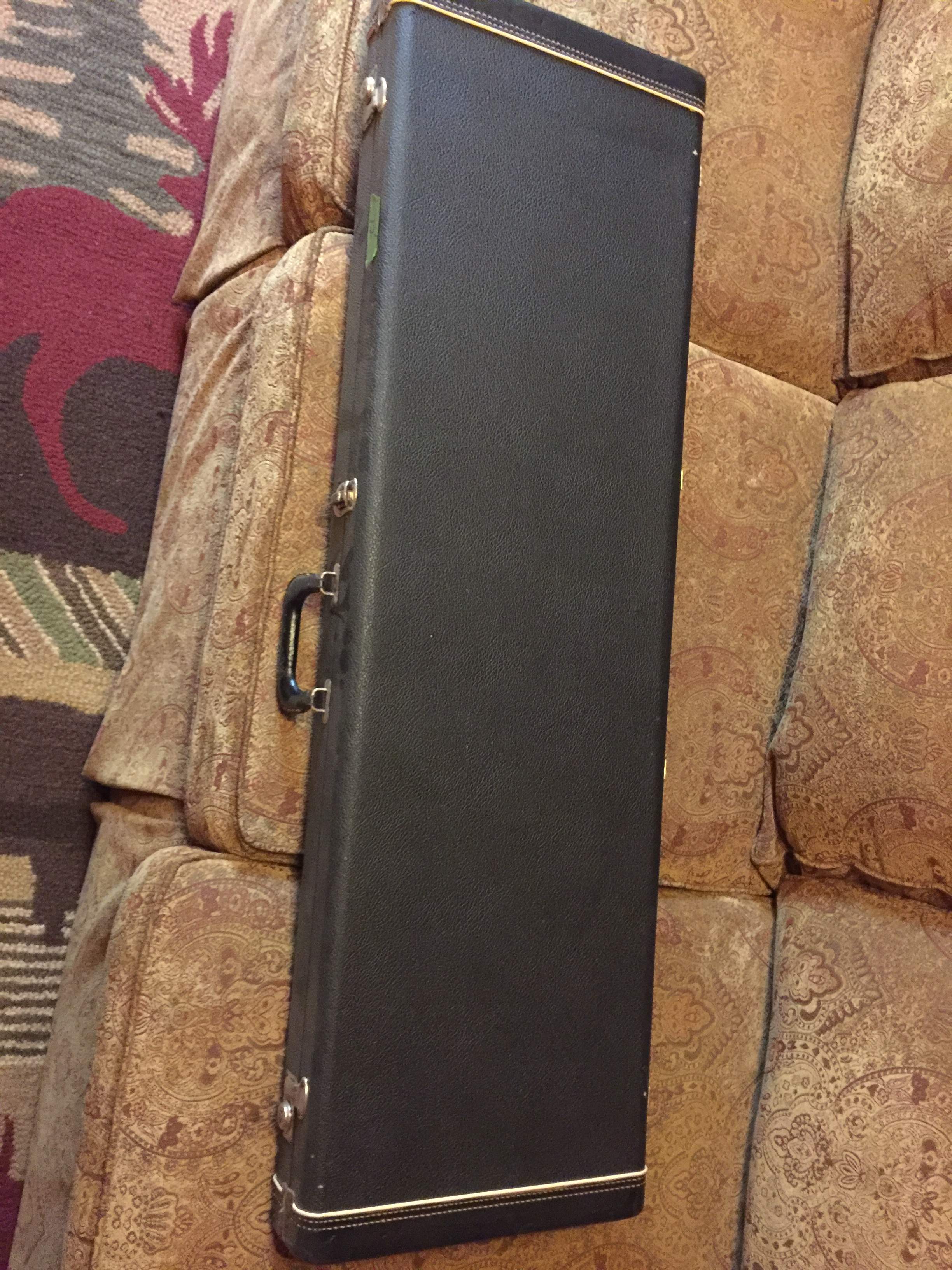 72' RICKENBACKER 024.JPG