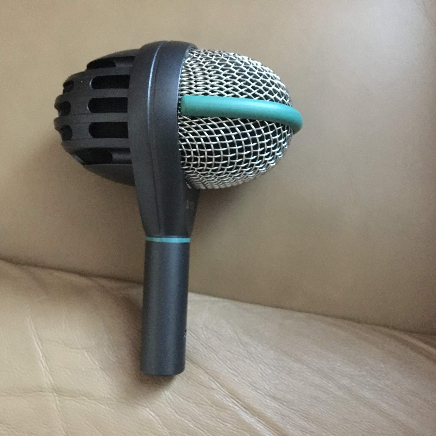 AKG1.JPG