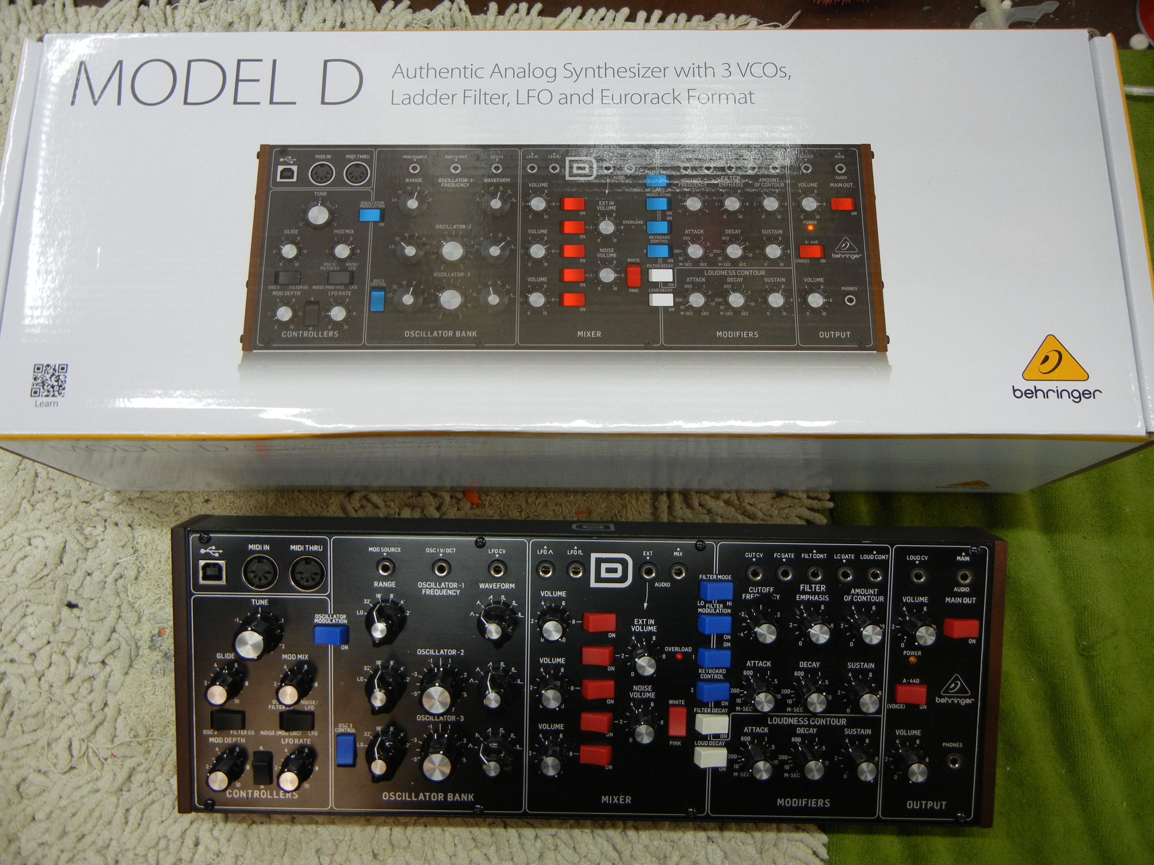 behringer model d.JPG