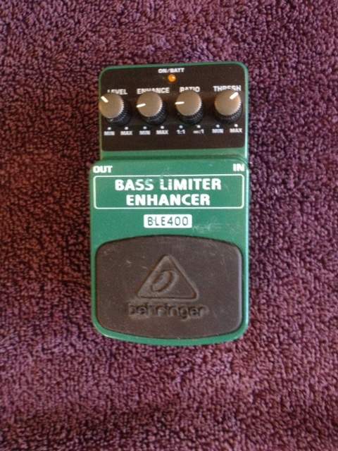 behringer ble400.jpg