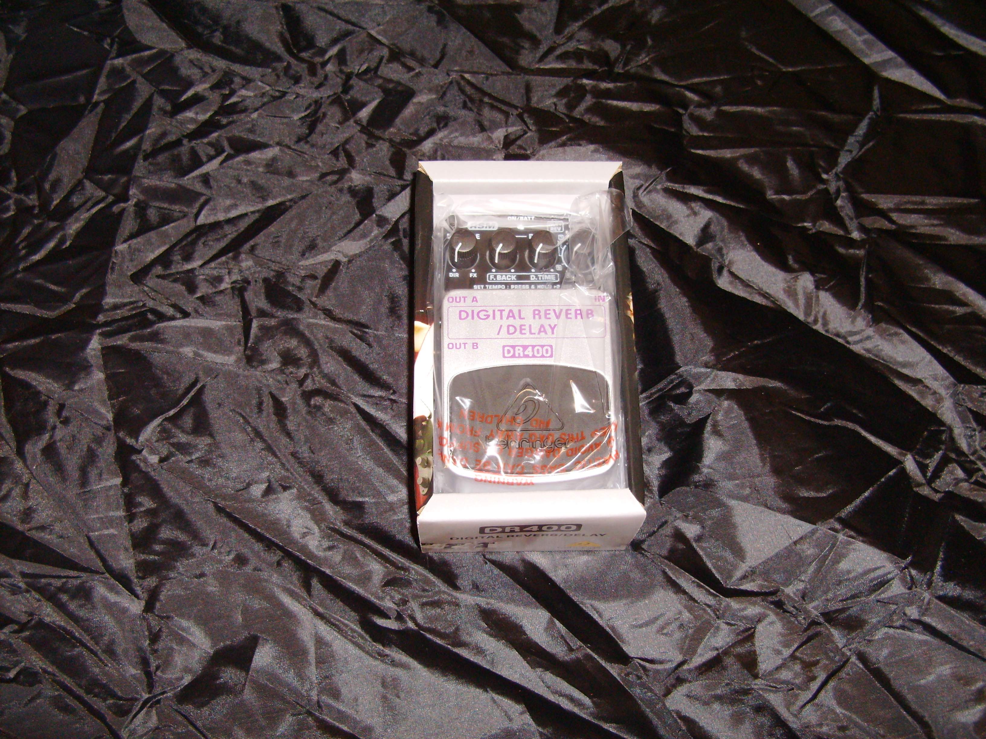 behringer reverb delay dr400 (2).JPG