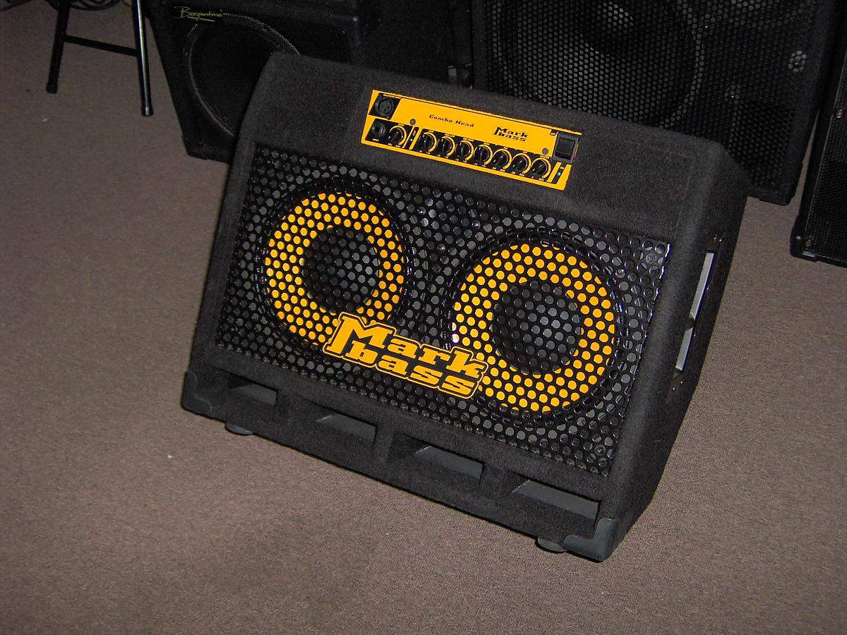 MB 210 001.jpg