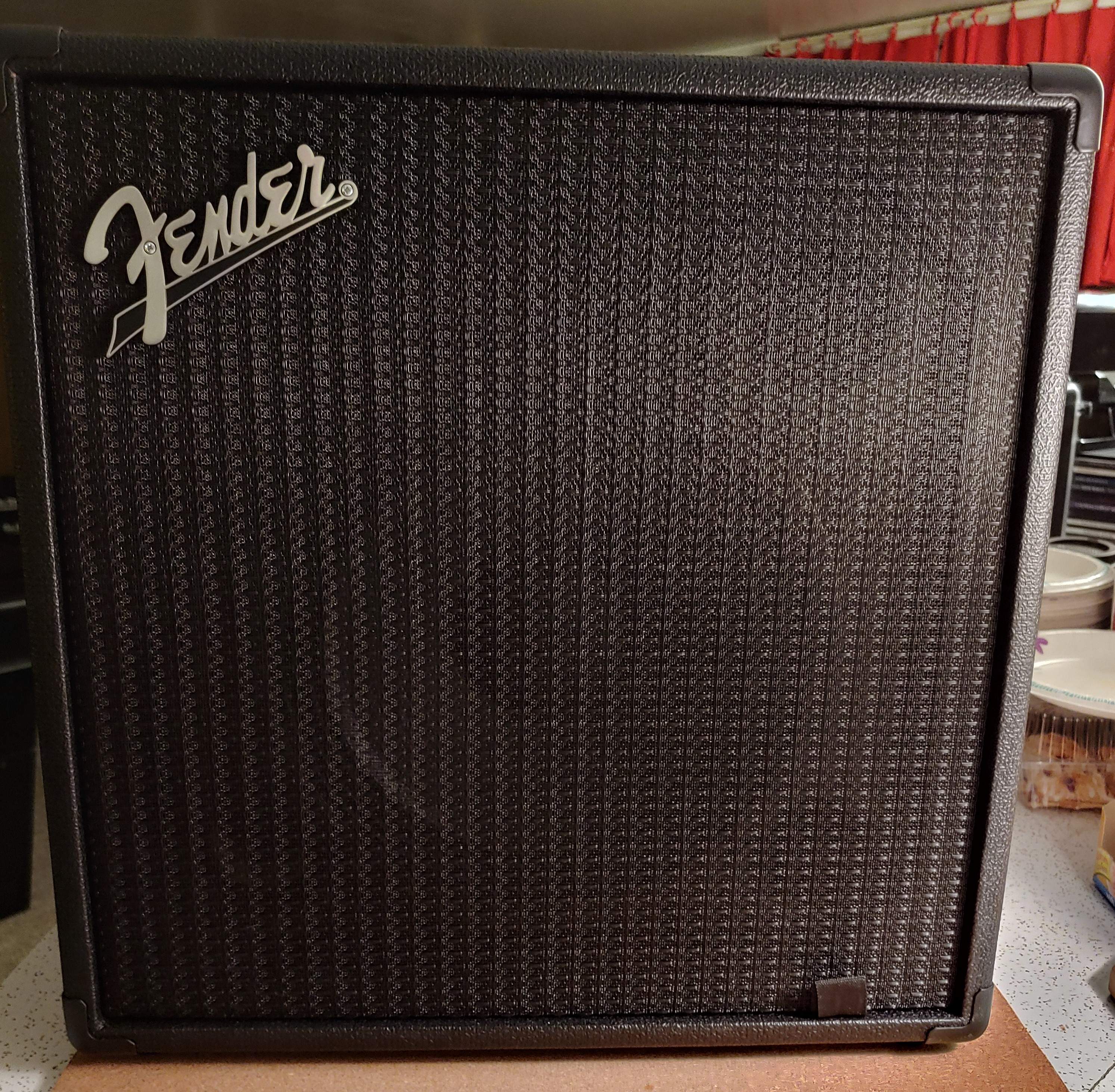 Fender1.jpg