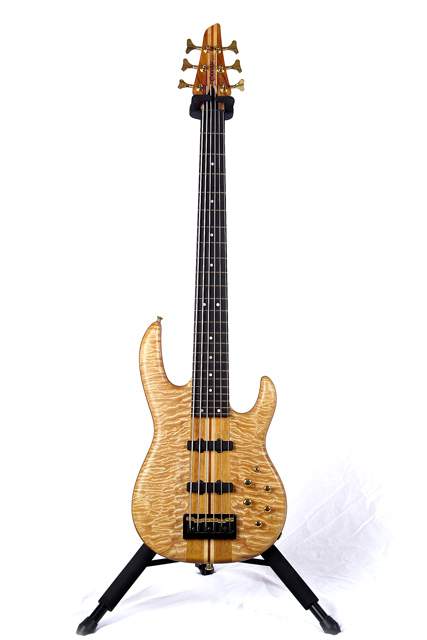 Carvin Front.jpg
