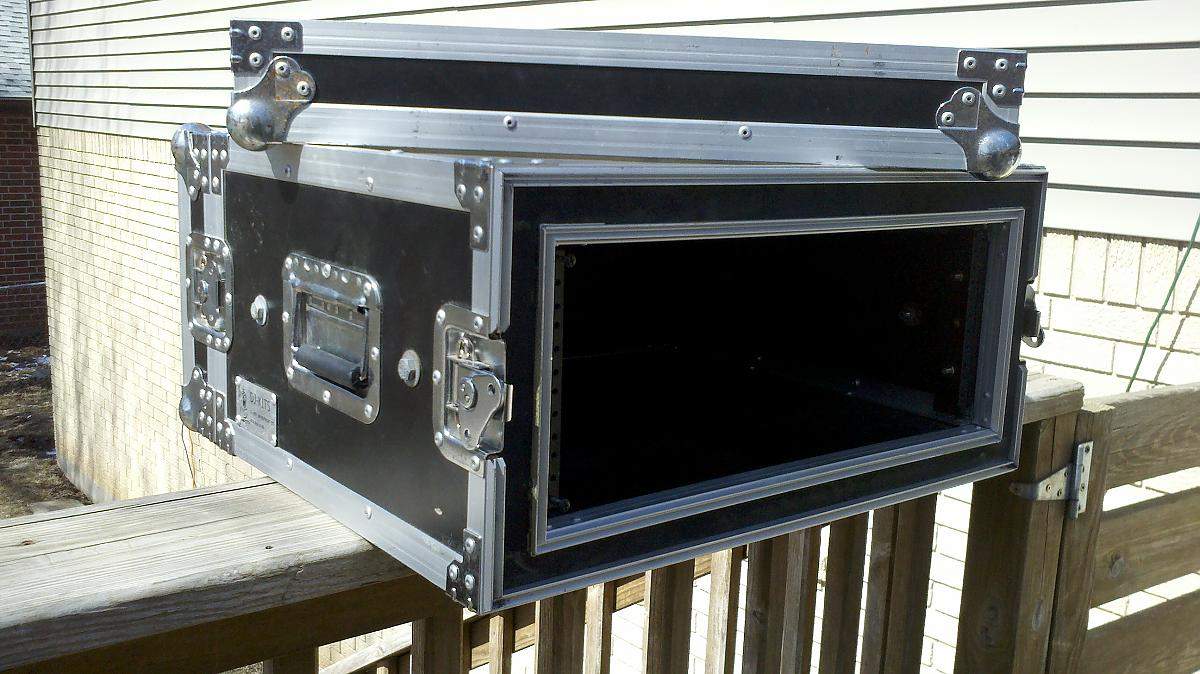 Shockmount Rack Exterior.jpg