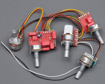 Onboard%20Preamp%203-Band%20400px.jpg