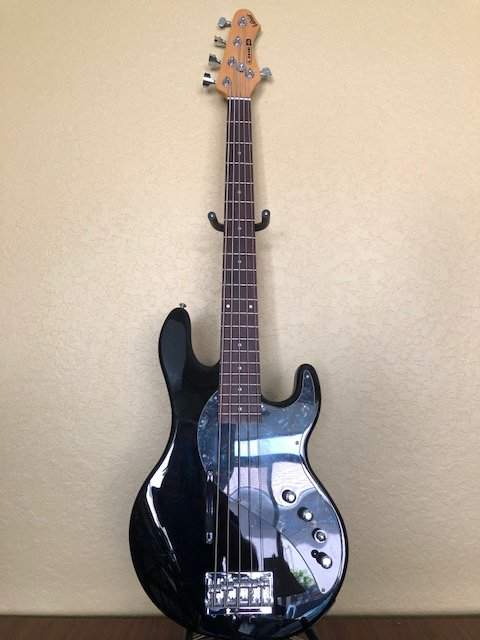 Variax 705 Full View 2.jpg