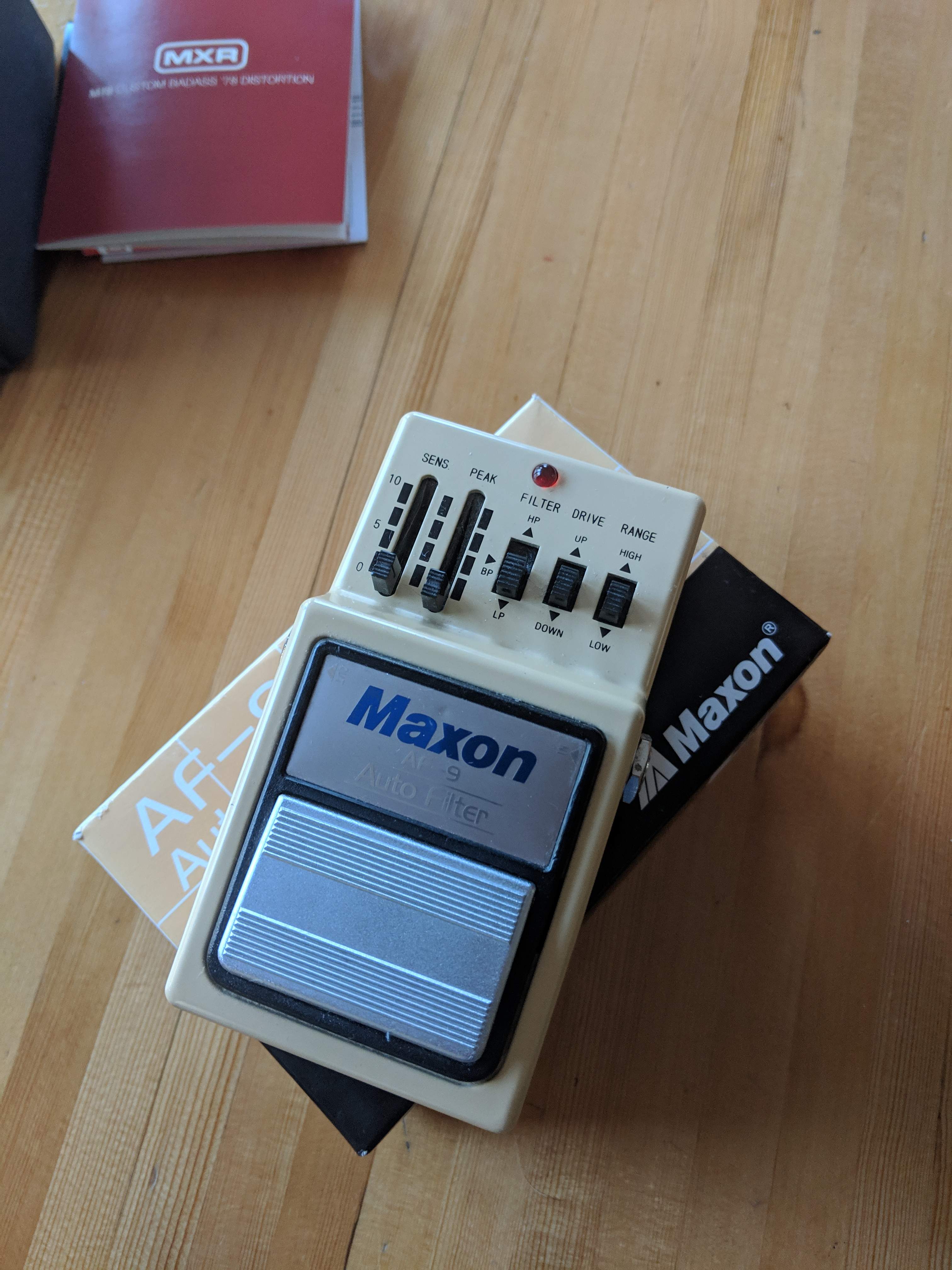 Maxon AF9.jpg