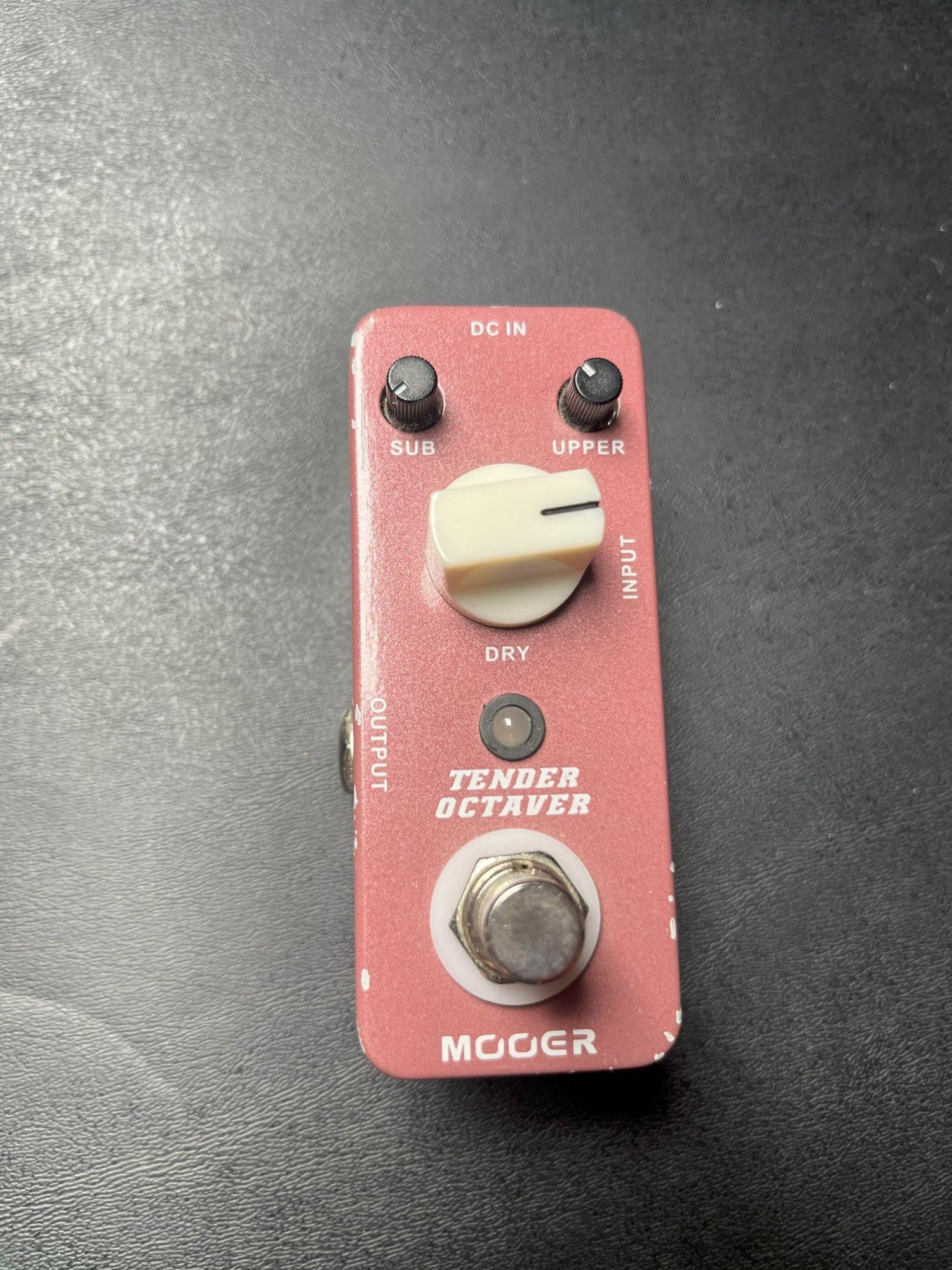 Mooer Tender Octaver1.jpg