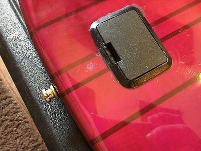 Peavey-Dyna-Unity-Series-Purple-Active-Bass-Guitar-_1.jpg