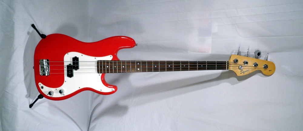 a1%20Squier%20P-Bass%20FRONT%20DSC01039_zpsqywbstm2.jpg