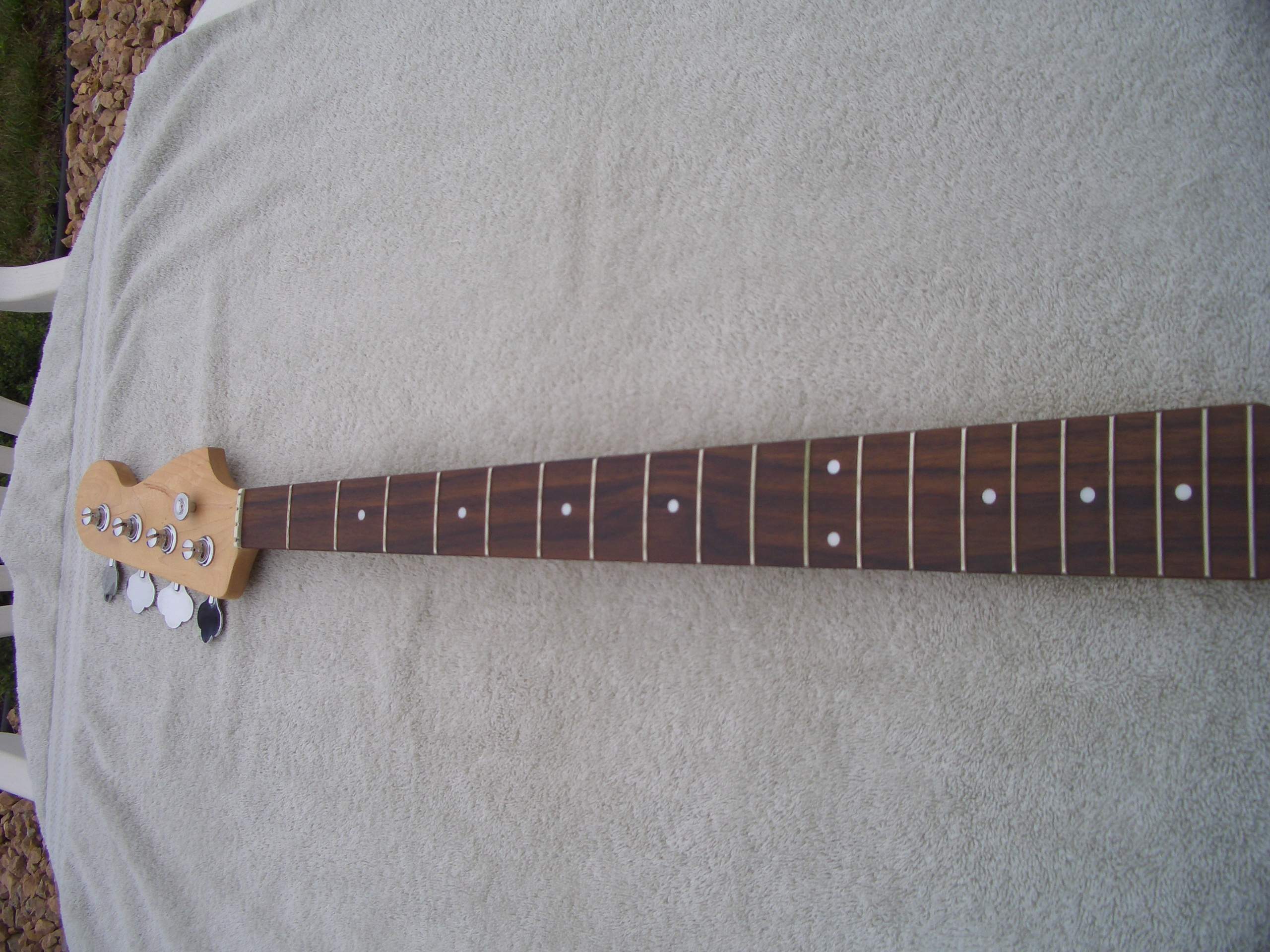 Sq Standard Jazz Neck 059.JPG