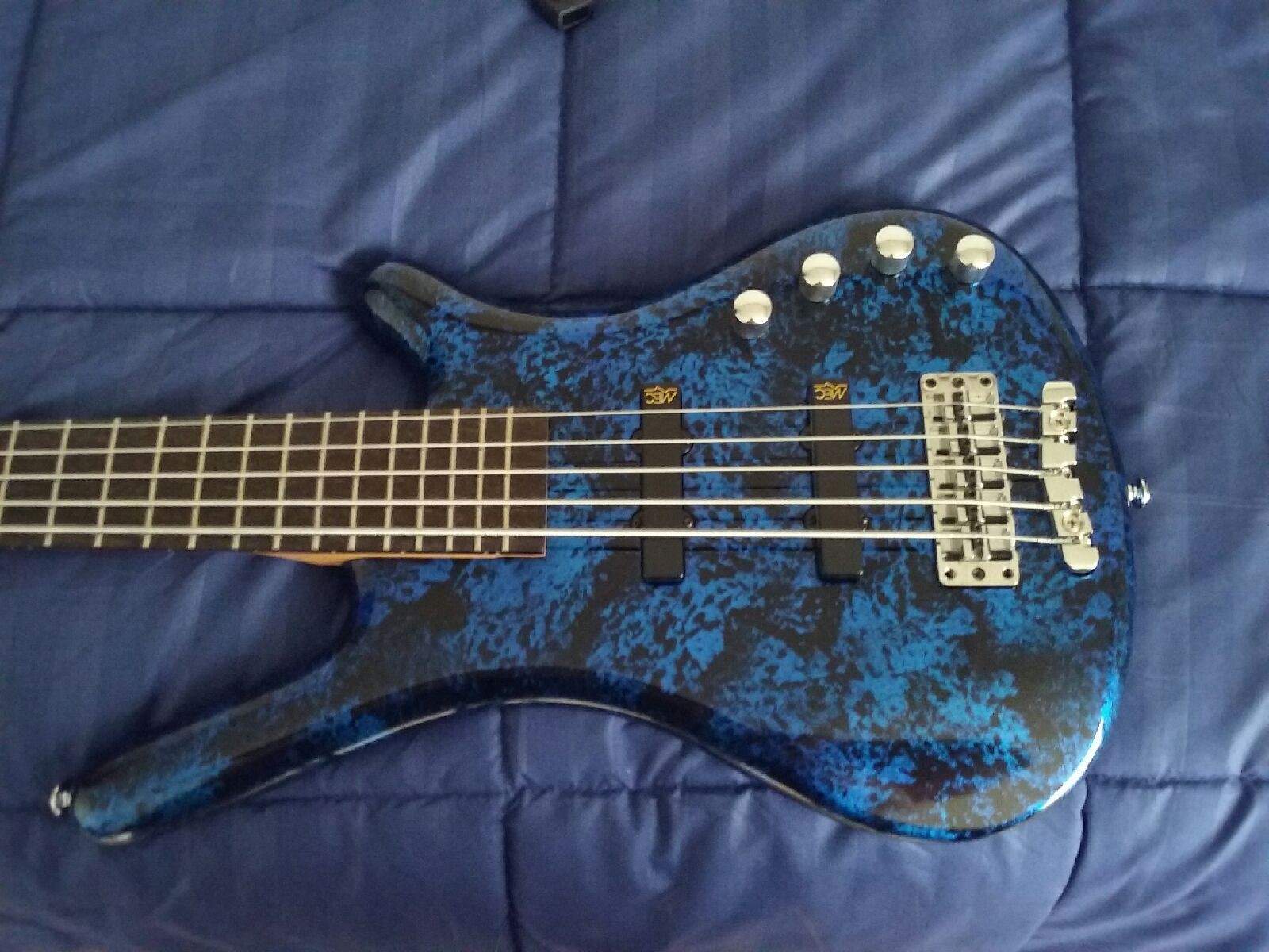 Warwick Medium Body Front.jpg