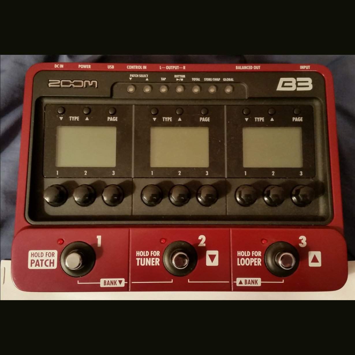ZoomB3-top.jpg