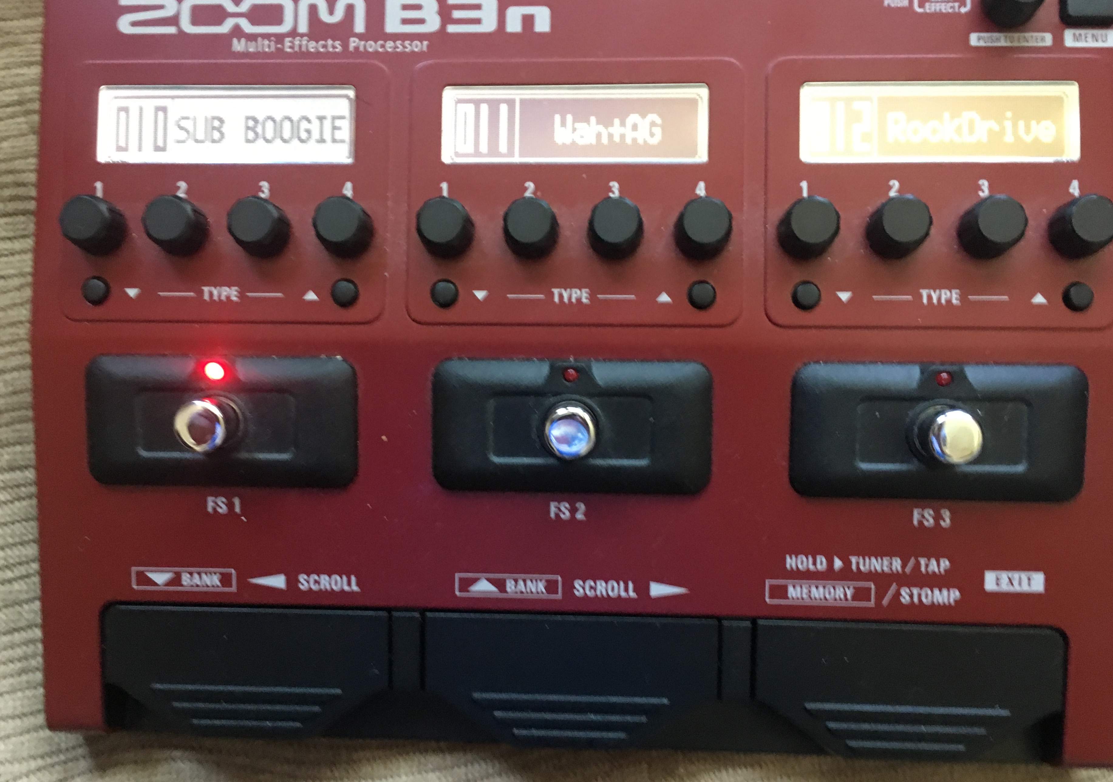 Zoom b3n top.jpg