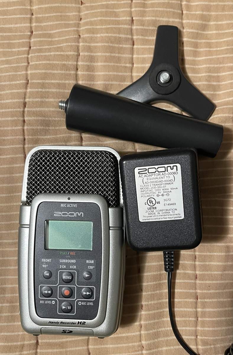 Zoom H2.JPG