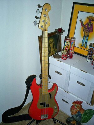 RW-Bass.jpg RW-Bass.jpg