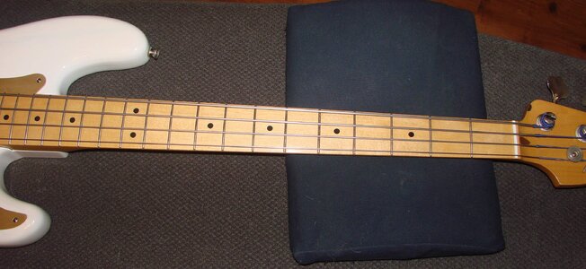 03 Fret Board.jpg 03 Fret Board.jpg