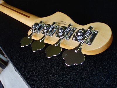 Maple Precision neck 004.JPG