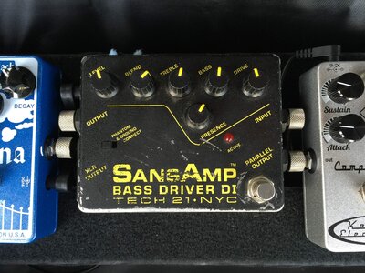 Tech 21 Sans Amp