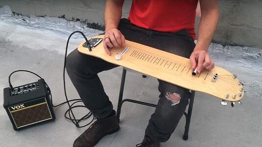 lap-skate-guitar-2.jpg