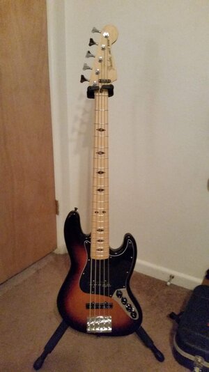 Fender Deluxe Active Jazz 5 string MIM 2016