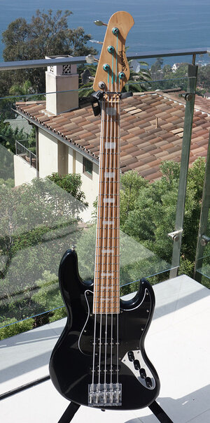 Sadowsky%20front.jpg